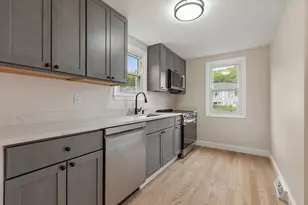 53 Colonel Bell Dr, Brockton, MA 02301 - Photo 6