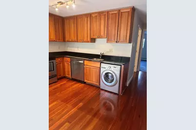 1600 Skyline Dr #2, Lowell, MA 01854 - Photo 6