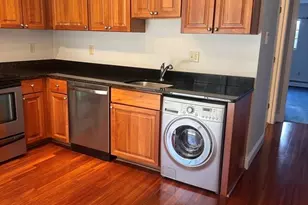 1600 Skyline Dr, Lowell, MA 01854 - Photo 6