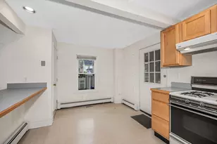 2 Grove Pl, Melrose, MA 02176 - Photo 6