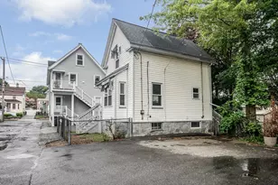 2 Grove Pl, Melrose, MA 02176 - Photo 18