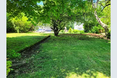 15 Warren St, Southbridge, MA 01550 - Photo 22