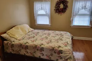 15 Warren St, Southbridge, MA 01550 - Photo 12