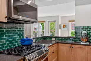 25 Medway St, Boston, MA 02124 - Photo 8
