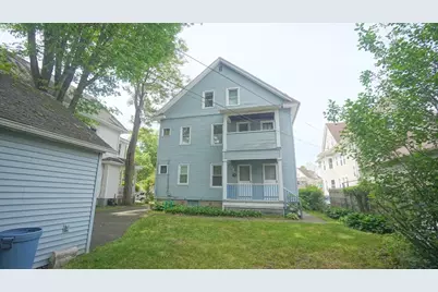 8 Vermont St., Springfield, MA 01108 - Photo 4