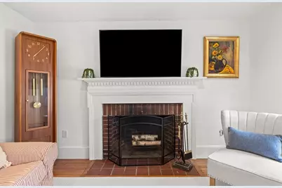 18 Knowlton Street, Hamilton, MA 01982 - Photo 6