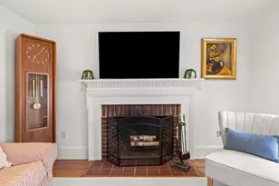 18 Knowlton St, Hamilton, MA 01982 - Photo 6
