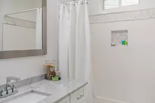 349 Meridian St, Boston, MA 02128 - Photo 12