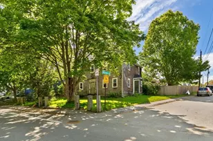25 Poplar St, Gloucester, MA 01930 - Photo 2