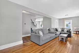 7 Maple St, Ludlow, MA 01056 - Photo 8