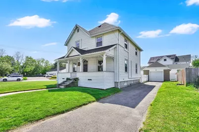 7 Maple St, Ludlow, MA 01056 - Photo 2