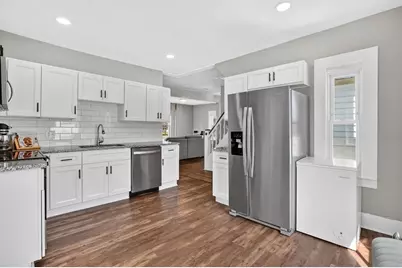 7 Maple St, Ludlow, MA 01056 - Photo 14