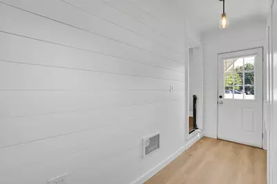 7 Maple St, Ludlow, MA 01056 - Photo 18