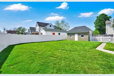7 Maple St, Ludlow, MA 01056 - Photo 34