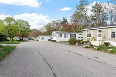 1237 Central St, Leominster, MA 01453 - Photo 4