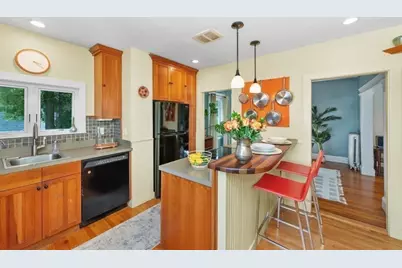 35 Columbia Road, Medford, MA 02155 - Photo 10
