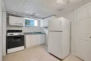 84 Lakeview Ave, Haverhill, MA 01830 - Photo 36