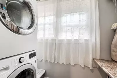 15 Oakland St #1, Boston, MA 02135 - Photo 10