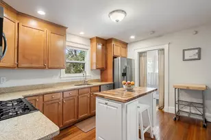 15 Oakland St, Boston, MA 02135 - Photo 4