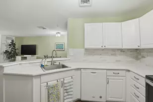 30 Franklin St, Malden, MA 02148 - Photo 10
