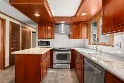 2035 Parker St, Springfield, MA 01128 - Photo 12
