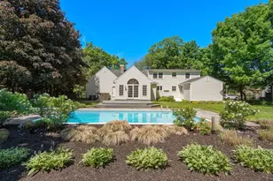 2035 Parker St, Springfield, MA 01128 - Photo 2