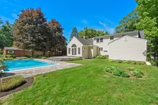 2035 Parker St, Springfield, MA 01128 - Photo 36