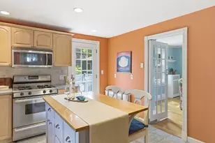 171 Derby Rd, Melrose, MA 02176 - Photo 22