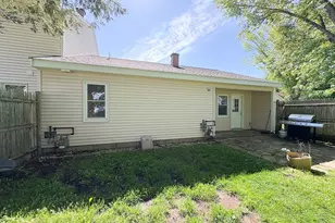 103 Main St, Pepperell, MA 01463 - Photo 2