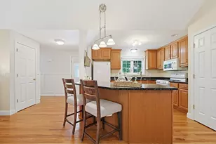 8 Maple St, Southborough, MA 01745 - Photo 14