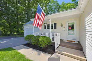8 Maple St, Southborough, MA 01745 - Photo 2