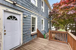 26 Ashland Pl, New Bedford, MA 02740 - Photo 4
