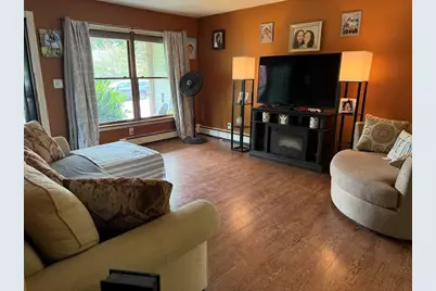 52 Locust Ave, Southbridge, MA 01550 - Photo 4
