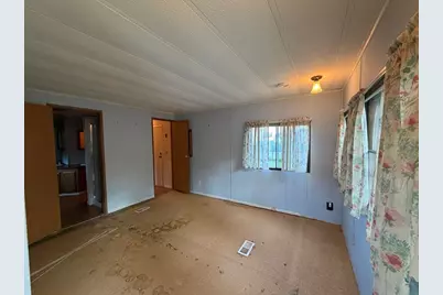 9 John's Dr, Westfield, MA 01085 - Photo 12