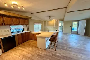 9 Johns Dr, Westfield, MA 01085 - Photo 6