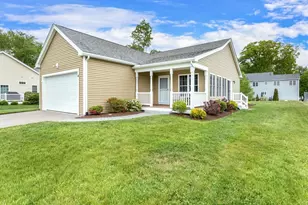 4 Candlelight Ln, Bellingham, MA 02019 - Photo 1