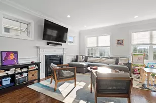 12 Cedar St, Waltham, MA 02453 - Photo 2