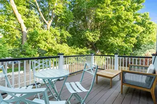 12 Cedar St, Waltham, MA 02453 - Photo 10
