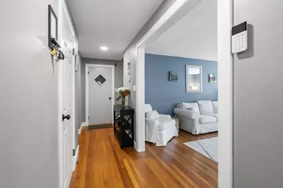 16 Geneva St, Salem, MA 01970 - Photo 4
