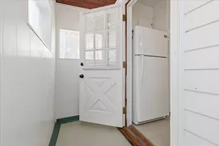 2445 Centre St, Boston, MA 02132 - Photo 16