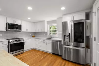 15 Marie St, Tewksbury, MA 01876 - Photo 8