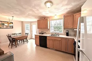 109 S Riverview St, Haverhill, MA 01835 - Photo 18