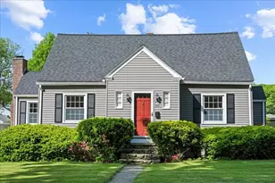 106 Elmwood St, Auburn, MA 01501 - Photo 2