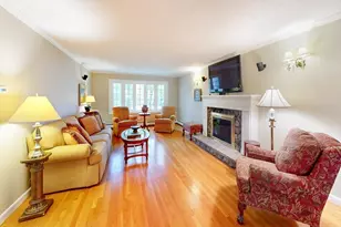 13 Garry Dr, Medfield, MA 02052 - Photo 10