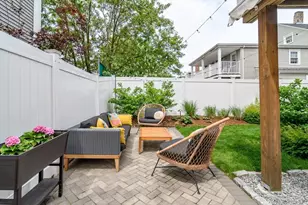 43 Hall St, Waltham, MA 02453 - Photo 28