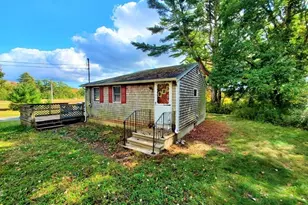 16-16R Indian St, Carver, MA 02330 - Photo 4