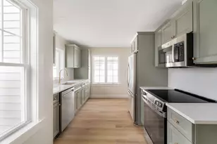 121 Fayette, Quincy, MA 02170 - Photo 2