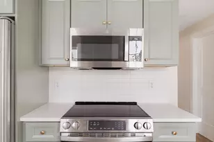 121 Fayette, Quincy, MA 02170 - Photo 4