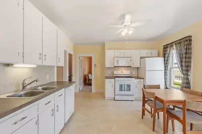 30 Elm St, Leominster, MA 01453 - Photo 24