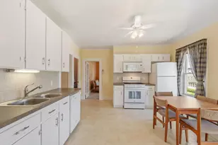30 Elm St, Leominster, MA 01453 - Photo 24